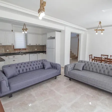 Mina Villa, Oezel Havuzlu, Вилла