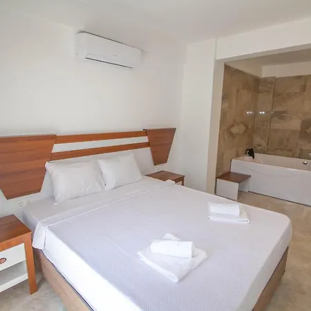 Mina Villa, Oezel Havuzlu, * Фетхие