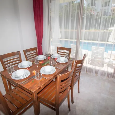Mina Villa, Oezel Havuzlu, Вилла Фетхие
