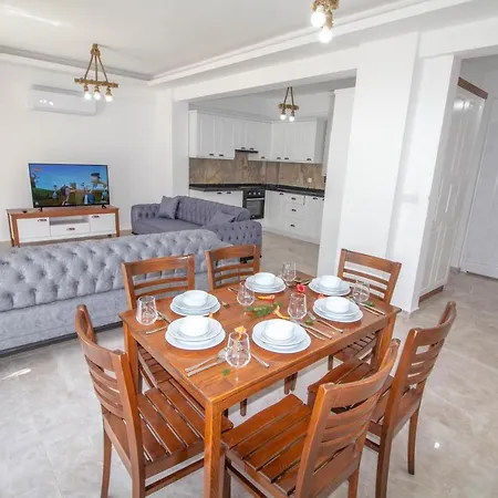 Mina Villa, Oezel Havuzlu, Вилла